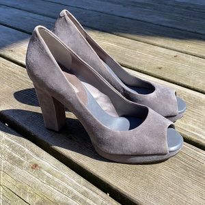 🌸SALE🌸Banana Republic Grey Platform Shoes